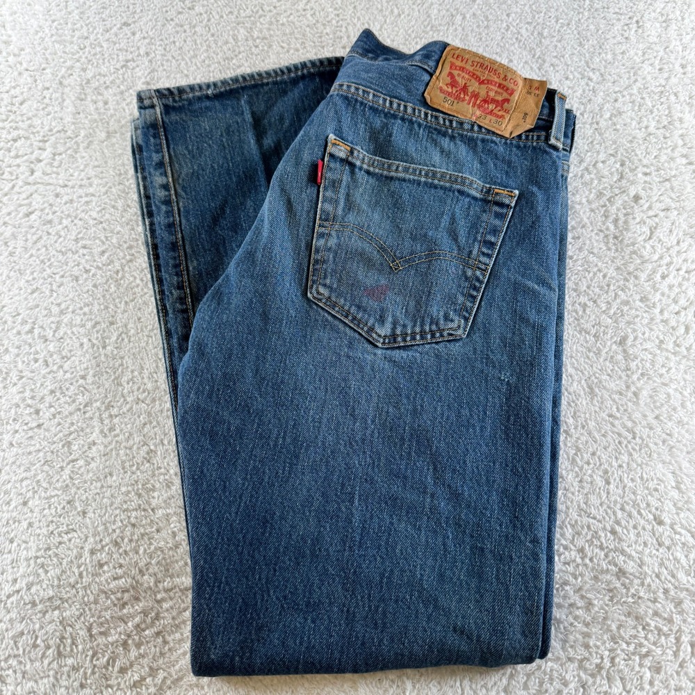 Levis 501 Jeans Mens 33x30 Blue Medium Wash Button Fly Straight Distressed